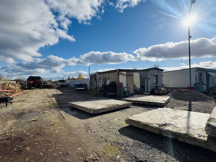 Prodej pozemku 2670 m² — Lišov, Jihočeský kraj