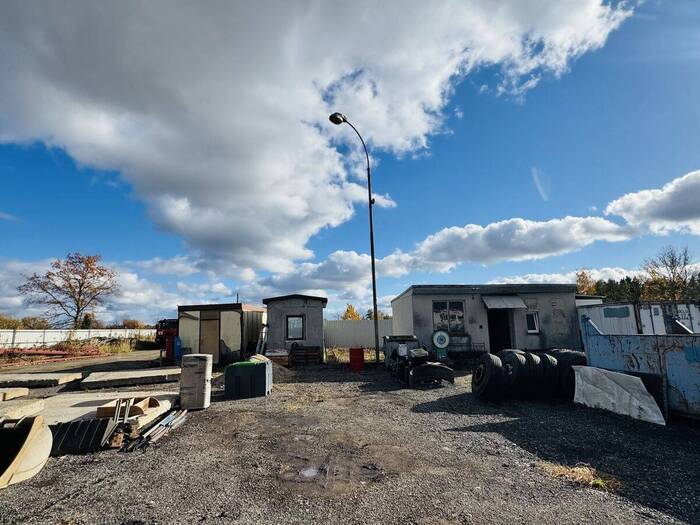 Prodej pozemku 2670 m² — Lišov, Jihočeský kraj
