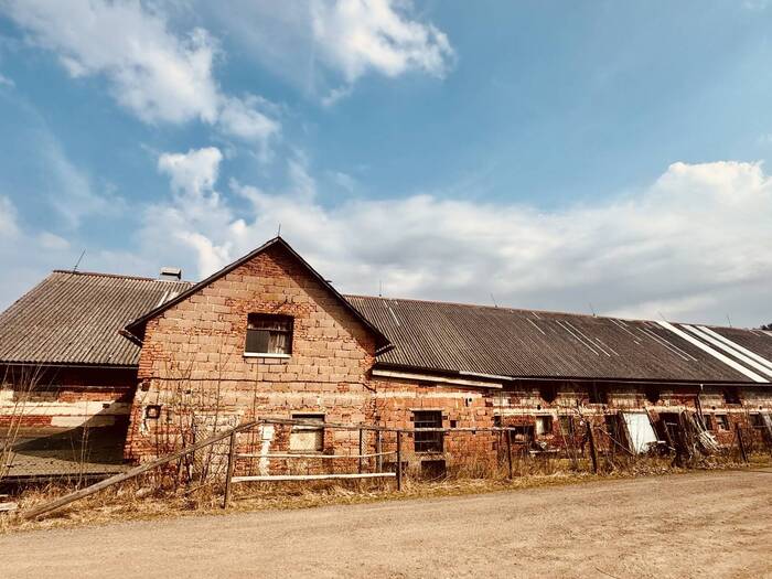 Prodej zemědělské usedlosti 850 m² — Lomnice nad Popelkou, Liberecký kraj
