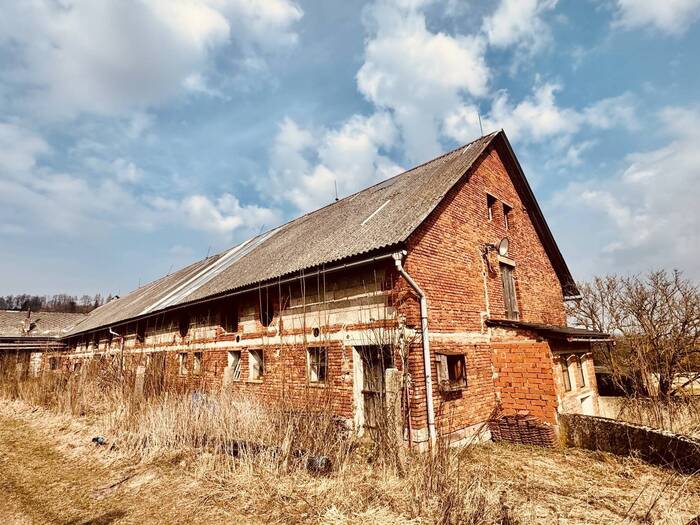 Prodej zemědělské usedlosti 850 m² — Lomnice nad Popelkou, Liberecký kraj