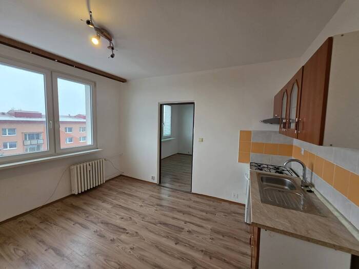 Pronájem bytu 1+1, 35 m² — Kyjická, Chomutov