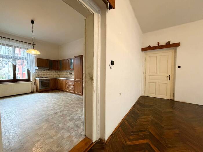 Prodej rodinného domu 200 m² — Legionářská, Chomutov