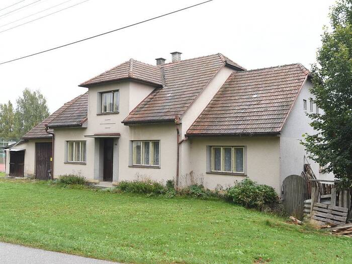 Prodej rodinného domu 144 m² — Jindřichův Hradec, Kostelní Radouň
