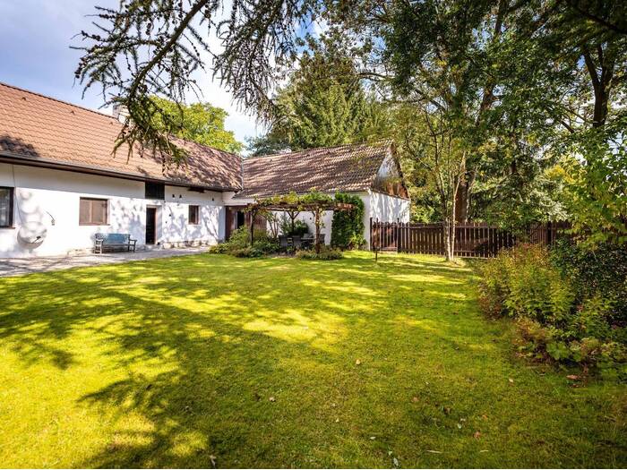 Prodej rodinného domu 234 m², pozemek 1 958 m² — Tábor, Sviny
