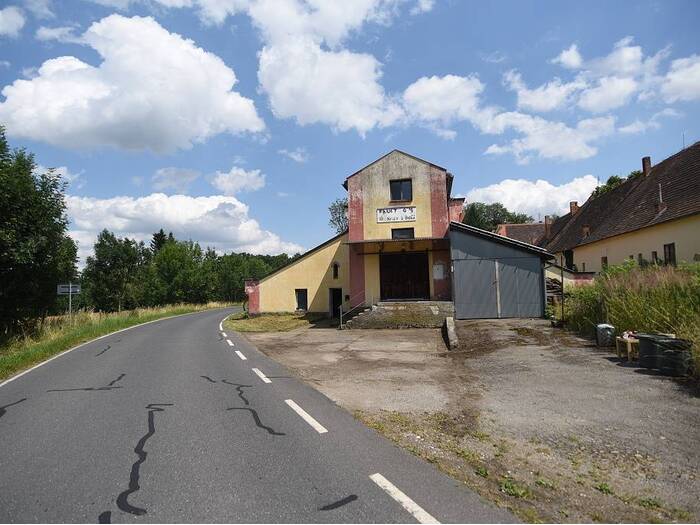 Prodej rodinného domu 1065 m², pozemek 388 m² — Strakonice, Libějovice