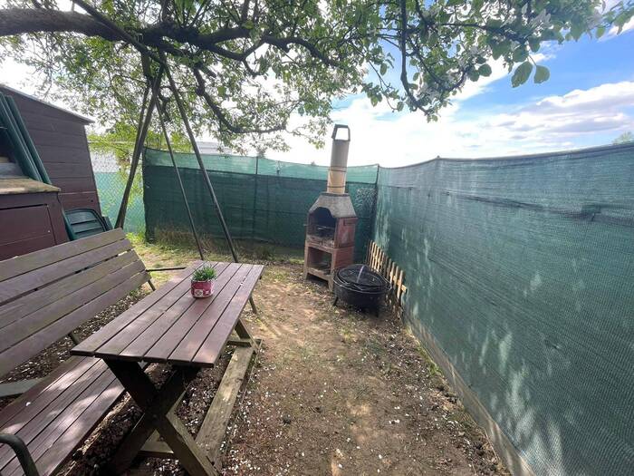 Prodej chaty 14 m² — Hlinsko, Pardubický kraj