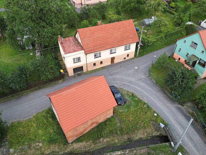 Prodej rodinného domu 300 m², pozemek 824 m² — Pod Kabáticí, Frýdek-Místek