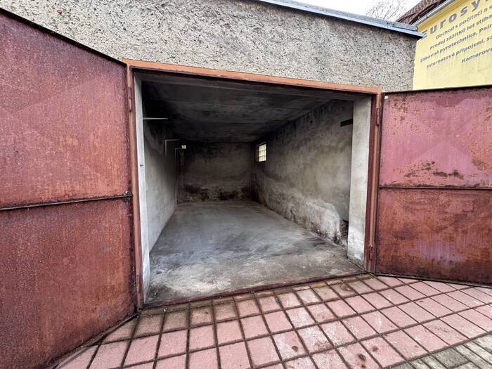 Prodej garáže 20 m² — Lidická, Louny