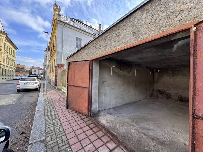 Prodej garáže 20 m² — Lidická, Louny