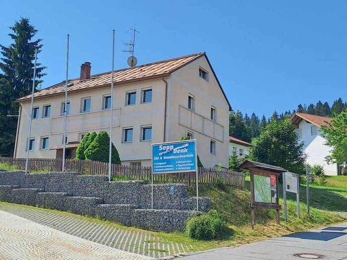 Prodej rodinného domu 462 m², pozemek 154 m² — Prachatice, Strážný