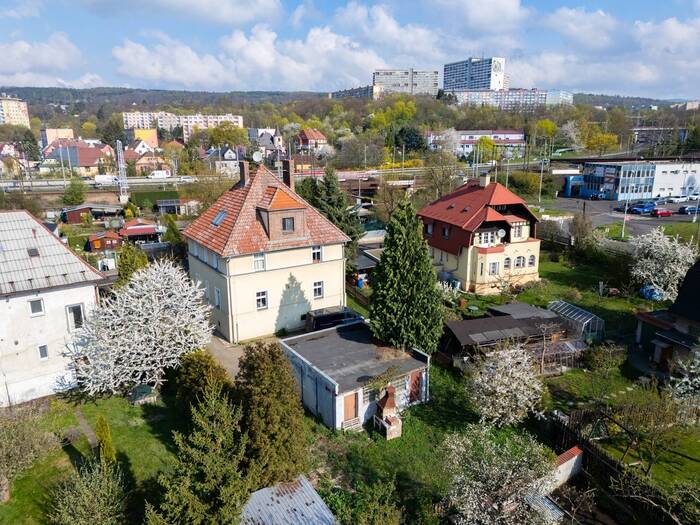 Prodej rodinného domu 381 m², pozemek 516 m² — Škroupova, Chomutov