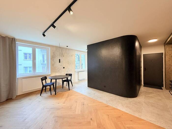 Pronájem bytu 2+kk, 55 m² — Tomáše ze Štítného, Chomutov
