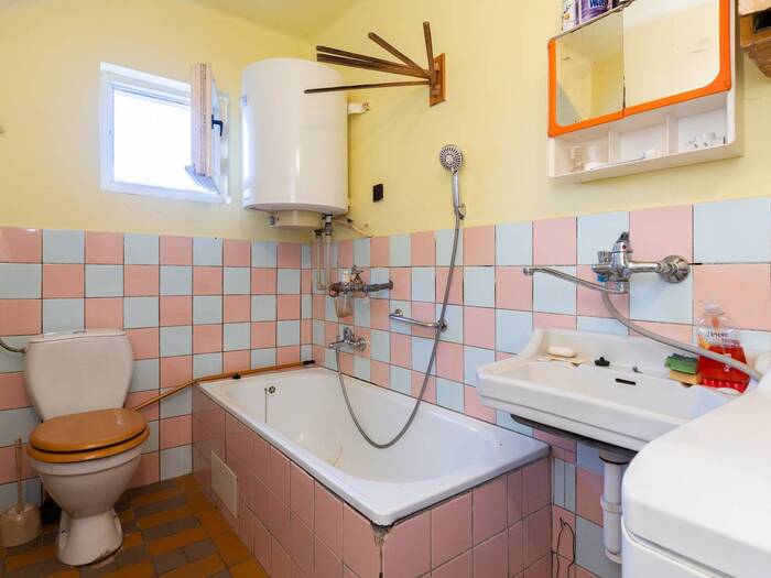 Prodej rodinného domu 180 m² — 57, Louny