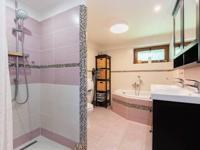 Prodej pozemku 180 m² — 32, Chomutov