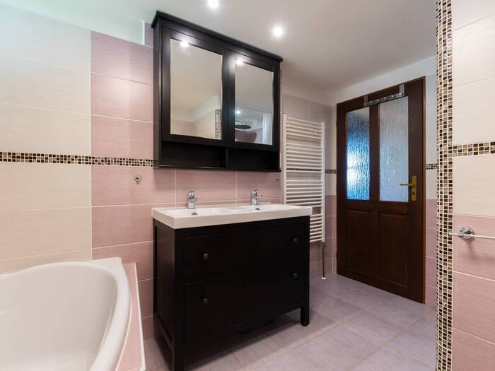 Prodej pozemku 180 m² — 32, Chomutov