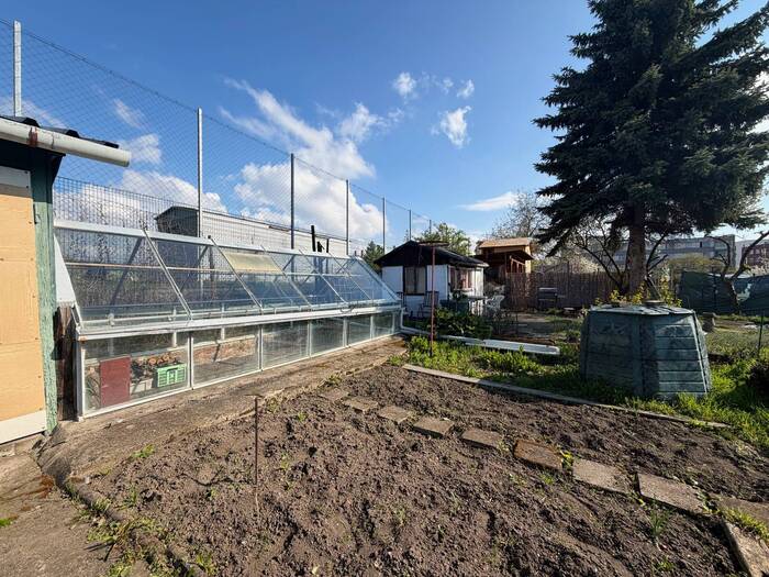 Prodej zahrady 200 m² — Dr. Janského, Chomutov