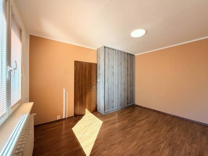 Prodej bytu 2+1, 55 m² — Kundratická, Chomutov