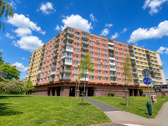 Pronájem bytu 2+1, 55 m² — Bezručova, Chomutov