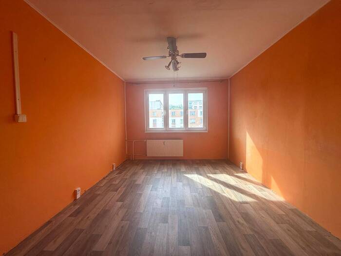 Prodej bytu 2+1, 54 m² — Bystřická, Chomutov