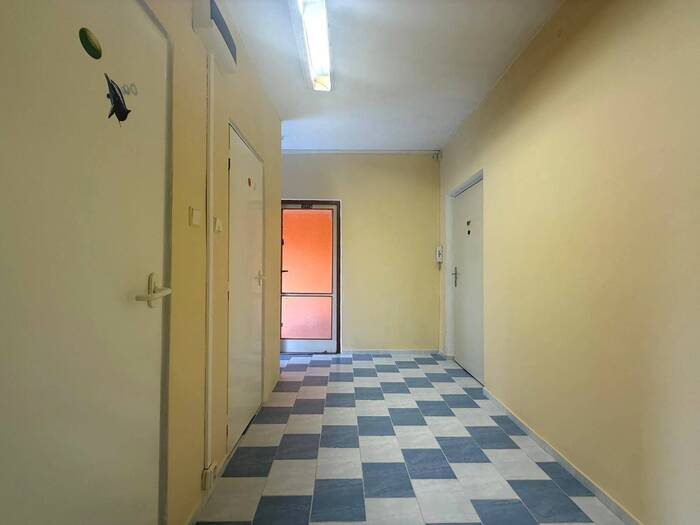 Prodej bytu 2+1, 54 m² — Bystřická, Chomutov