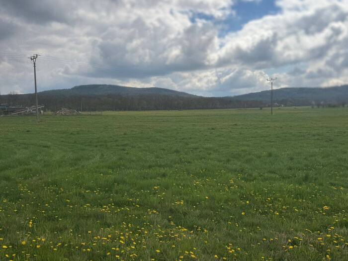 Prodej pozemku pro bydlení 640 m² — Hostomice, Středočeský kraj