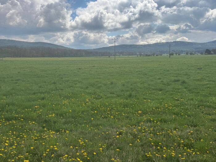 Prodej pozemku pro bydlení 640 m² — Hostomice, Středočeský kraj