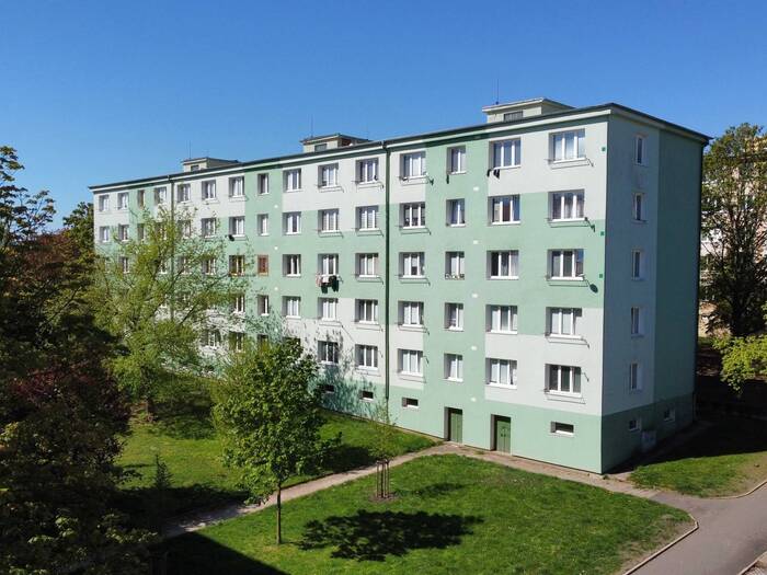 Prodej bytu 2+kk, 50 m² — Julia Fučíka, Most