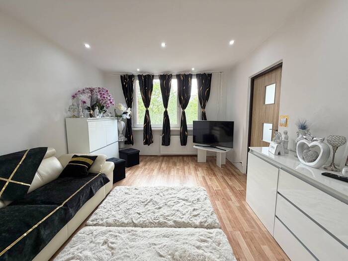 Prodej bytu 1+1, 35 m² — Písečná, Chomutov
