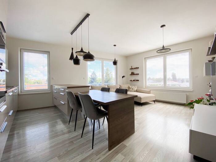 Prodej bytu 3+kk, 66 m² — Praha 22, Uhříněves