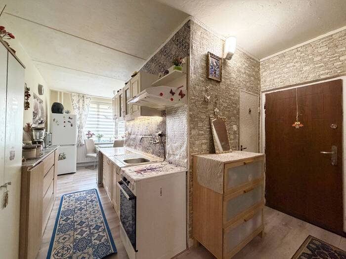 Prodej bytu 3+1, 60 m² — Skalková, Chomutov