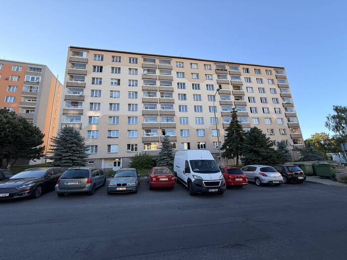 Prodej bytu 2+1, 64 m² — Pod Břízami, Chomutov