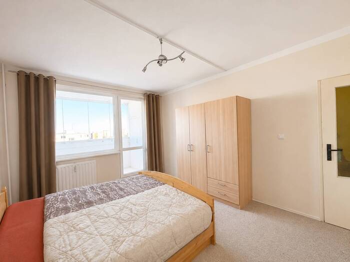 Prodej bytu 2+1, 64 m² — Pod Břízami, Chomutov