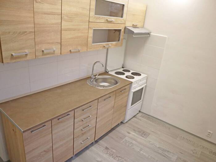 Pronájem bytu 3+1, 75 m² — M. G. Dobnera, Most