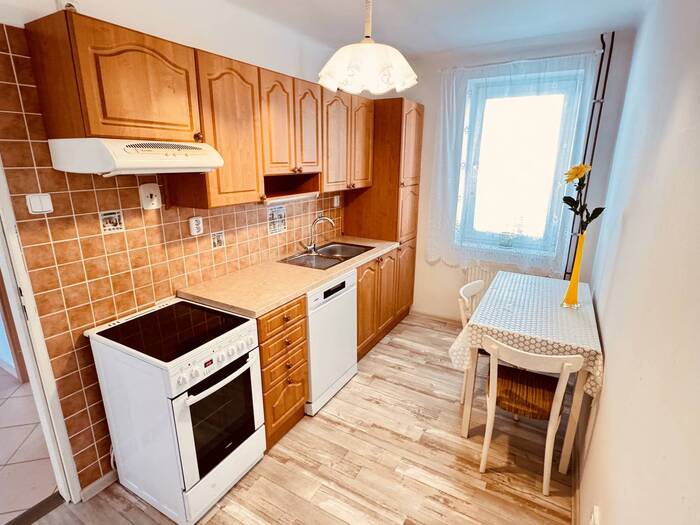Pronájem bytu 3+1, 75 m² — Zavadilka, České Budějovice