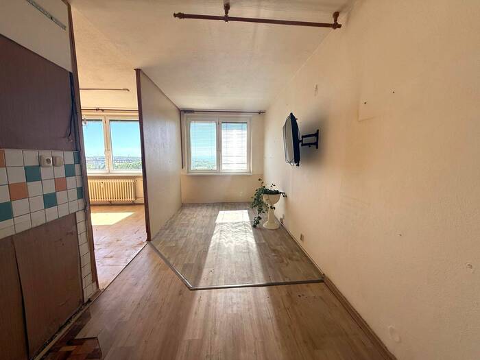 Prodej bytu 1+1, 33 m² — Kpt. Jaroše, Most