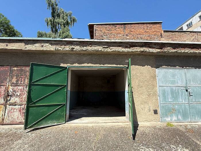 Pronájem garáže 20 m² — Zdeňka Štěpánka, Chomutov