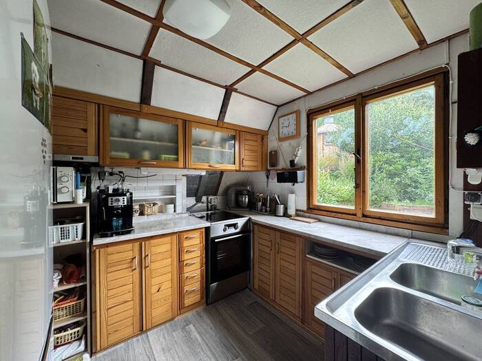 Prodej chaty 60 m², pozemek 840 m² — 13, Chomutov