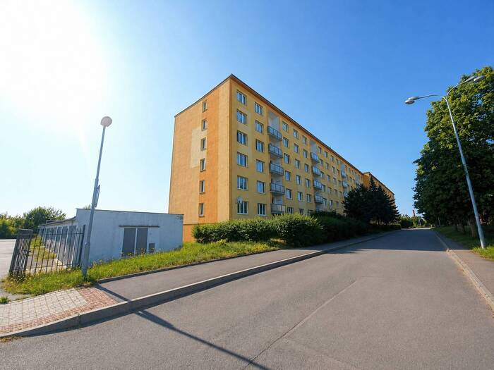 Pronájem bytu 2+1, 61 m² — Zadní Vinohrady, Chomutov