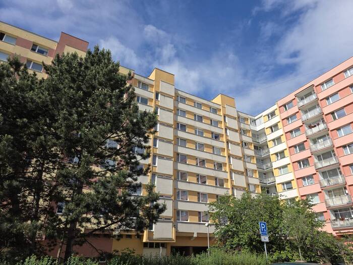 Pronájem bytu 1+kk, 22 m² — Bezručova, Chomutov