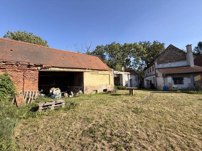 Prodej rodinného domu 120 m², pozemek 1 337 m² — Střezov, Chomutov