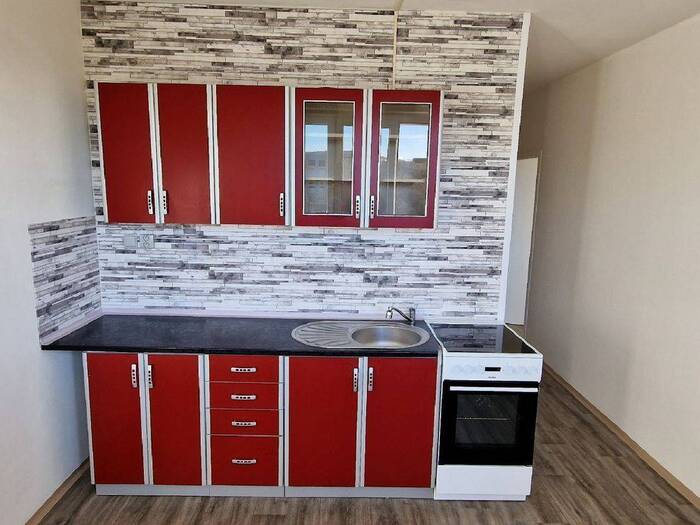 Pronájem bytu 2+1, 62 m² — Červenohrádecká, Chomutov