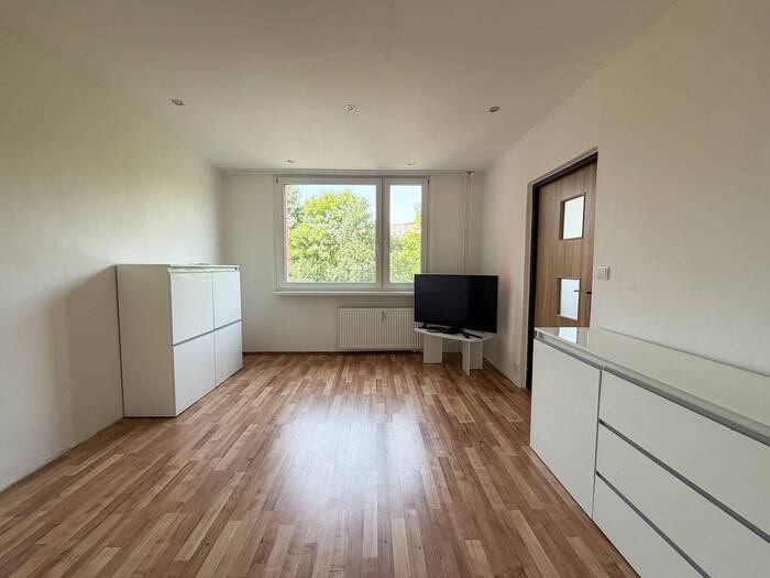 Pronájem bytu 1+1, 35 m² — Písečná, Chomutov