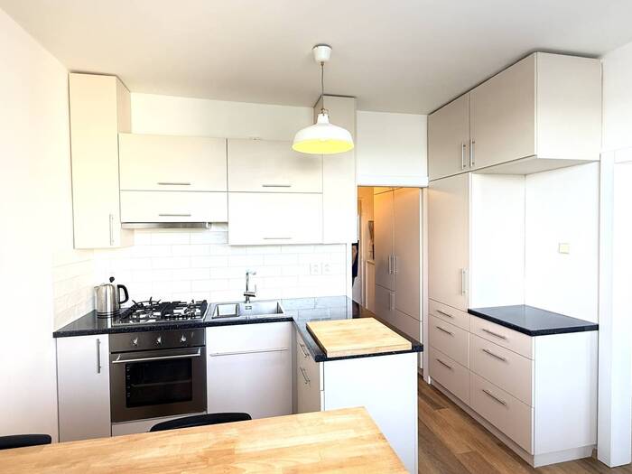 Prodej bytu 1+1, 35 m² — Golovinova, Chomutov