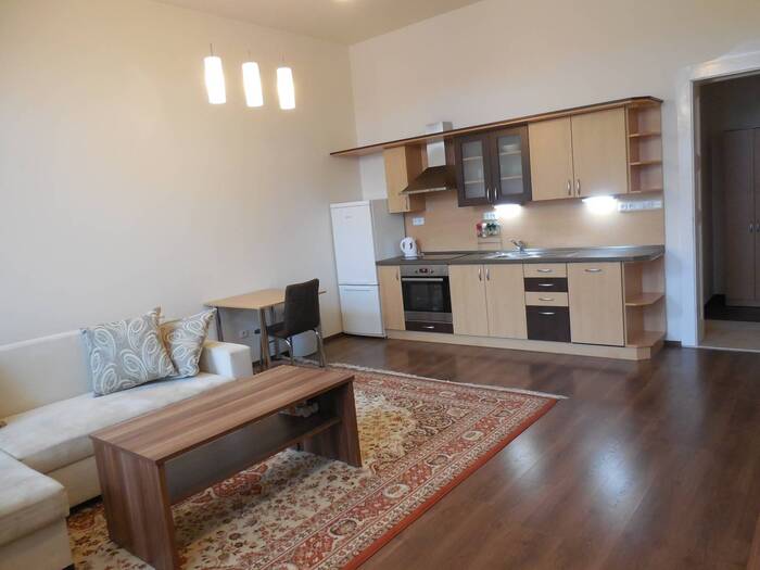 Pronájem bytu 2+kk, 57 m² — náměstí 1. Máje, Chomutov