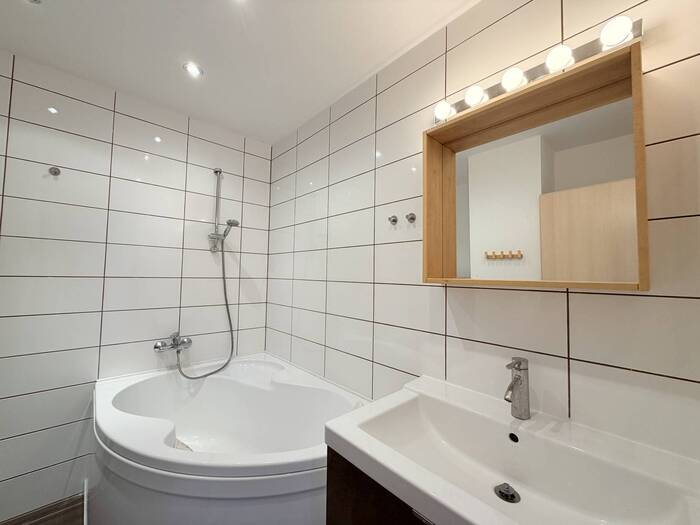 Pronájem bytu 3+kk, 63 m² — Seifertova, Chomutov