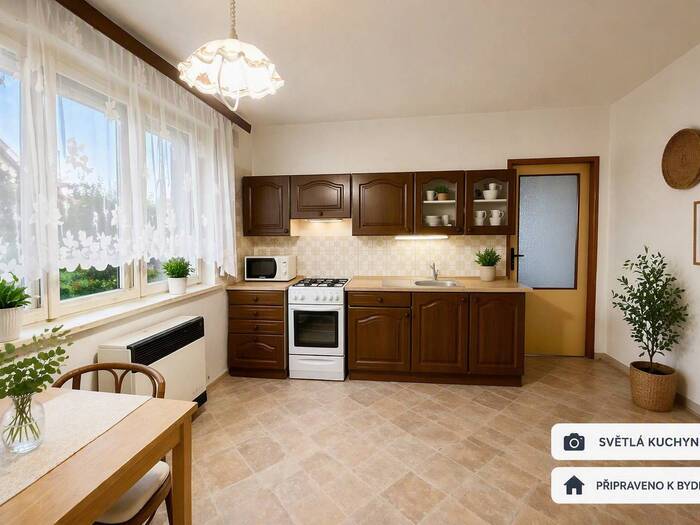 Prodej rodinného domu 175 m², pozemek 1 073 m² — 124, Hradec Králové