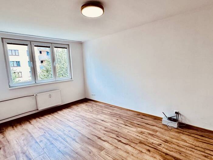 Pronájem bytu 2+1, 53 m² — Lidická tř., České Budějovice