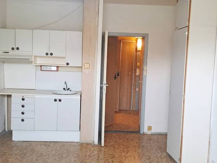Prodej bytu 1+kk, 29 m² — Praha 12, Modřany