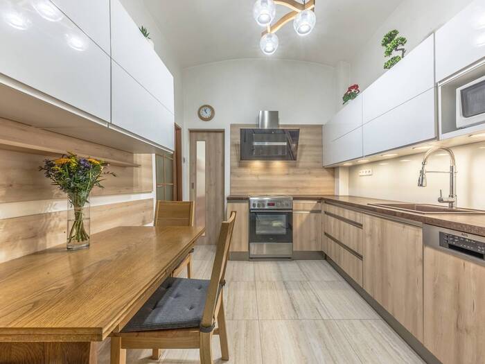 Prodej bytu 2+1, 64 m² — Radlická, Smíchov, Hlavní město Praha