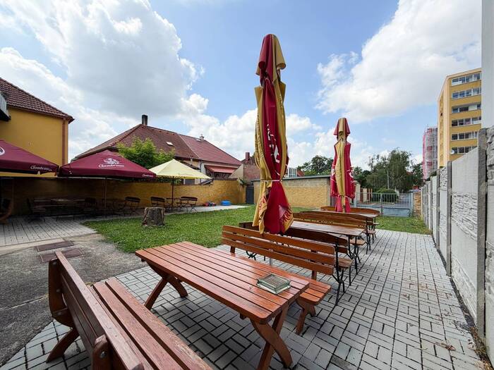 Prodej restaurace 180 m² — Valovská, Louny